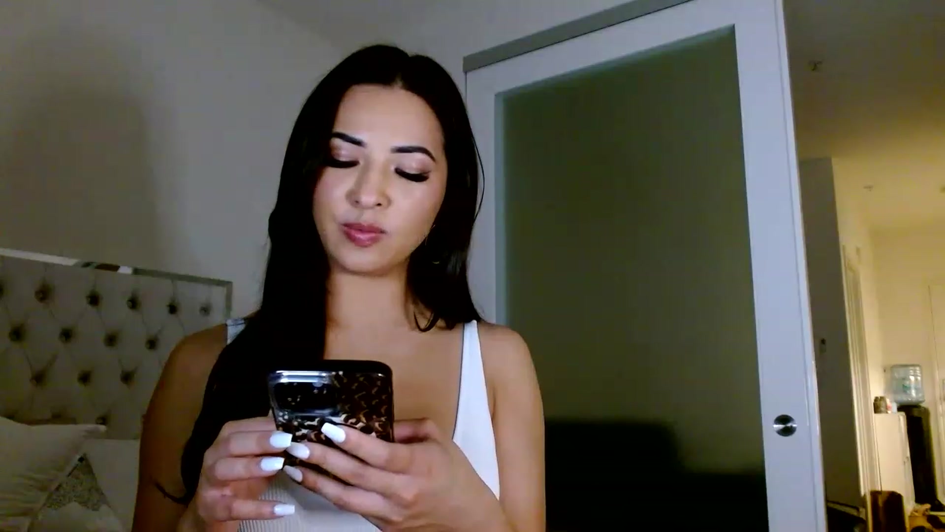 Gallery image thumbnail from Juliana's myfreecams stream on, 02/24/2023, 05:36 image 15 of 20