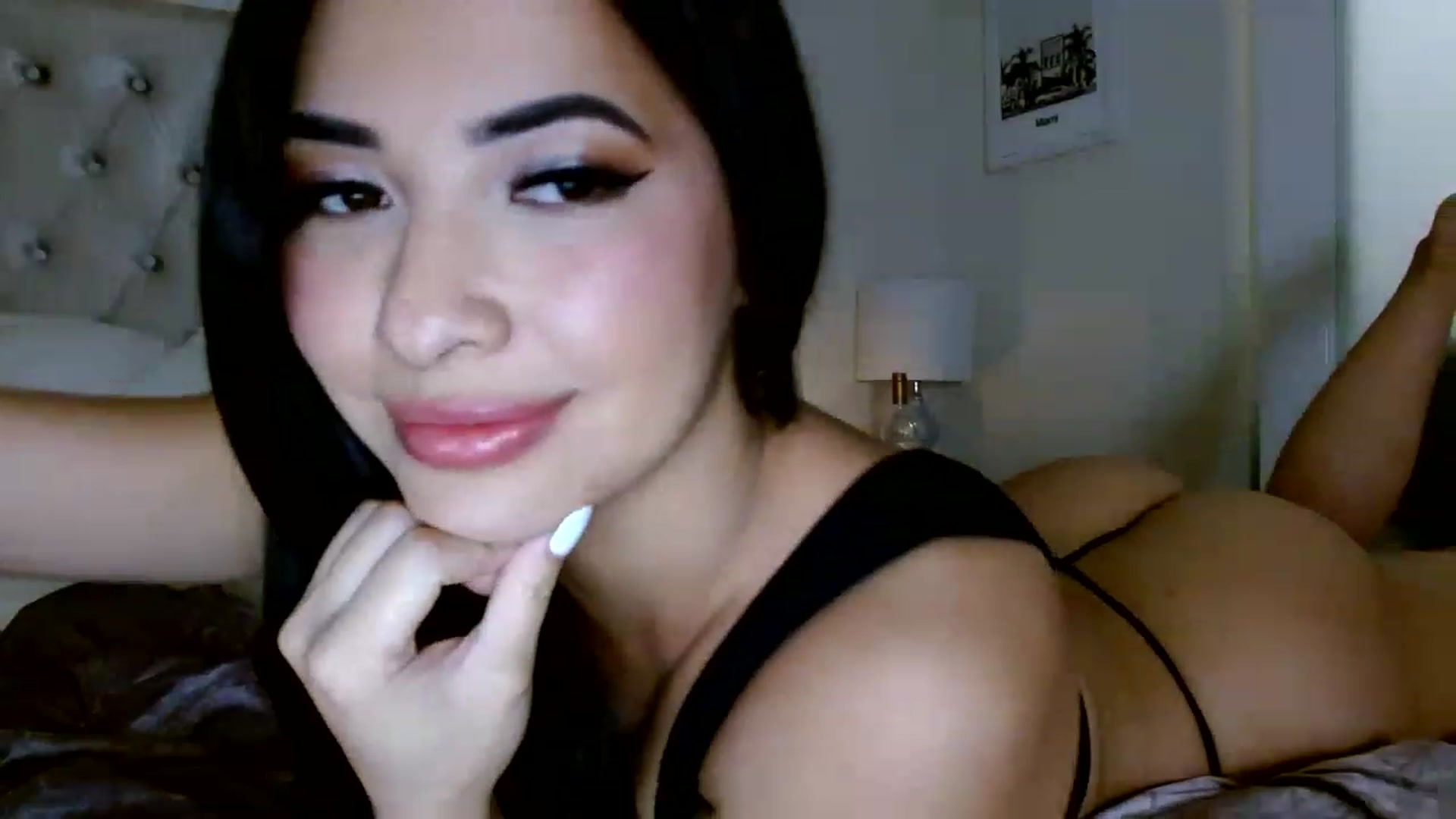 Gallery image thumbnail from Juliana's myfreecams stream on, 02/27/2023, 06:20 image 14 of 20