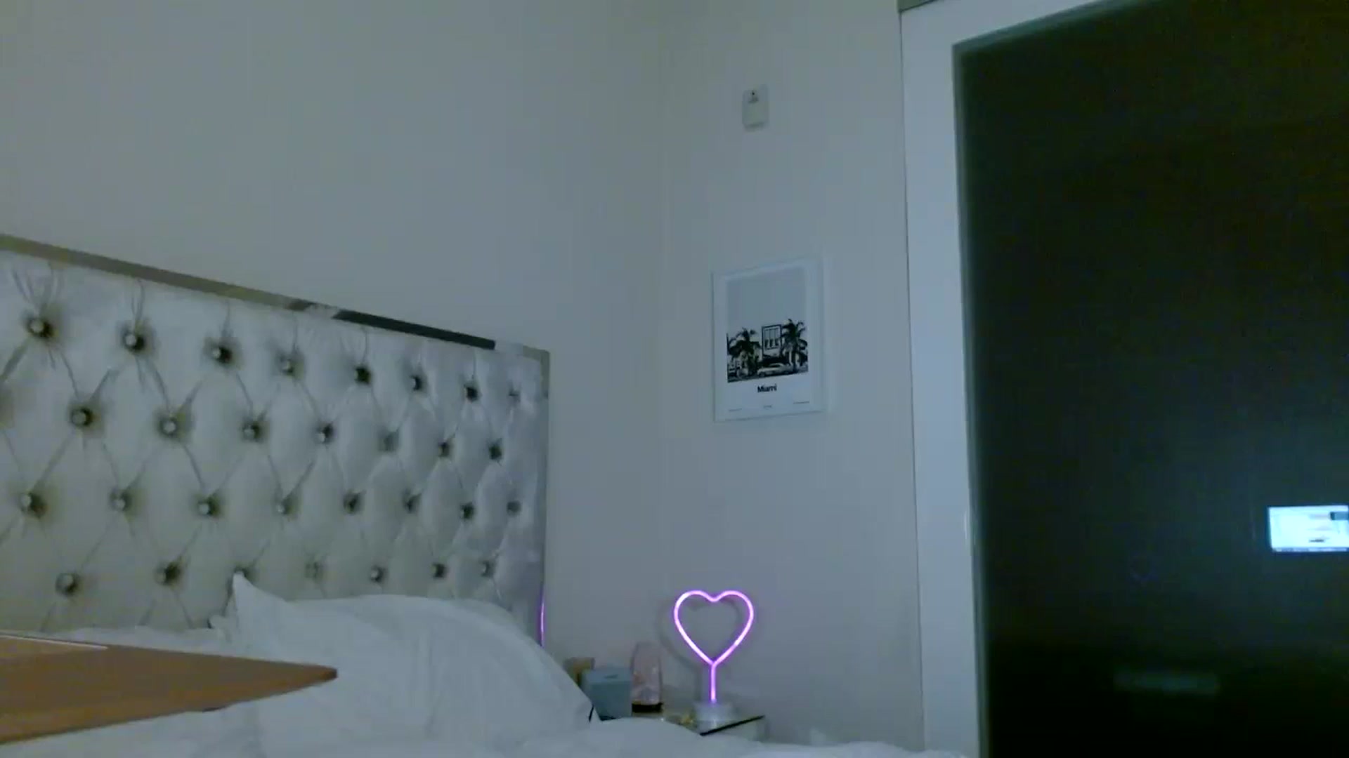 Gallery image thumbnail from Juliana's myfreecams stream on, 06/18/2023, 04:37 image 20 of 20