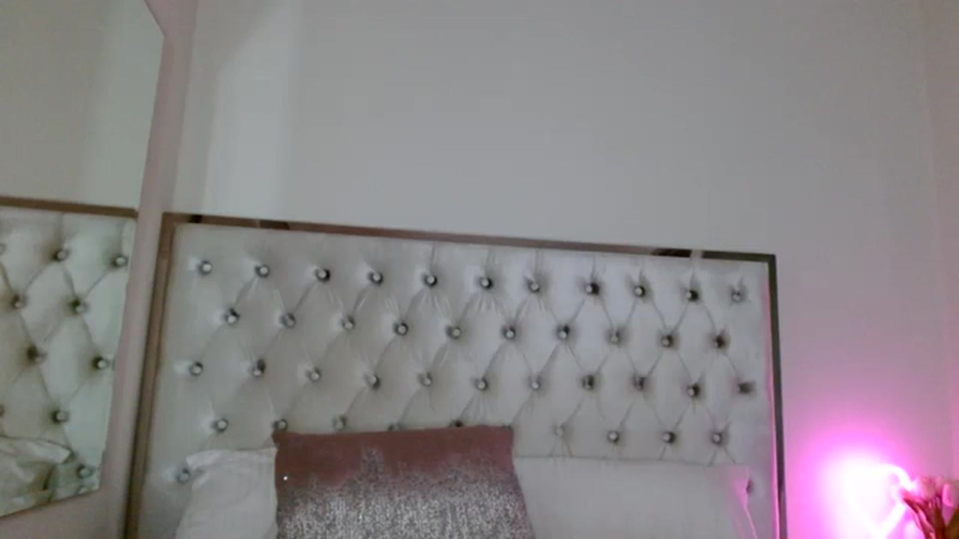 Gallery image thumbnail from Juliana's myfreecams stream on, 10/25/2023, 04:42 image 9 of 20