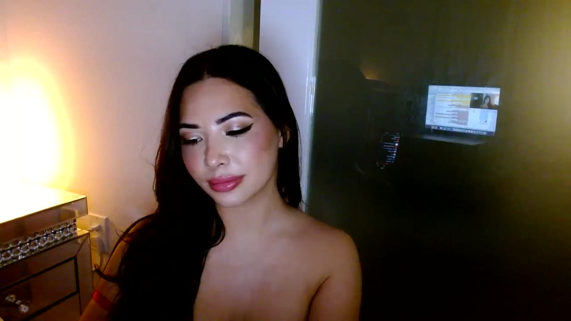 Gallery image thumbnail from Juliana's myfreecams stream on, 03/11/2024, 04:50 image 19 of 20
