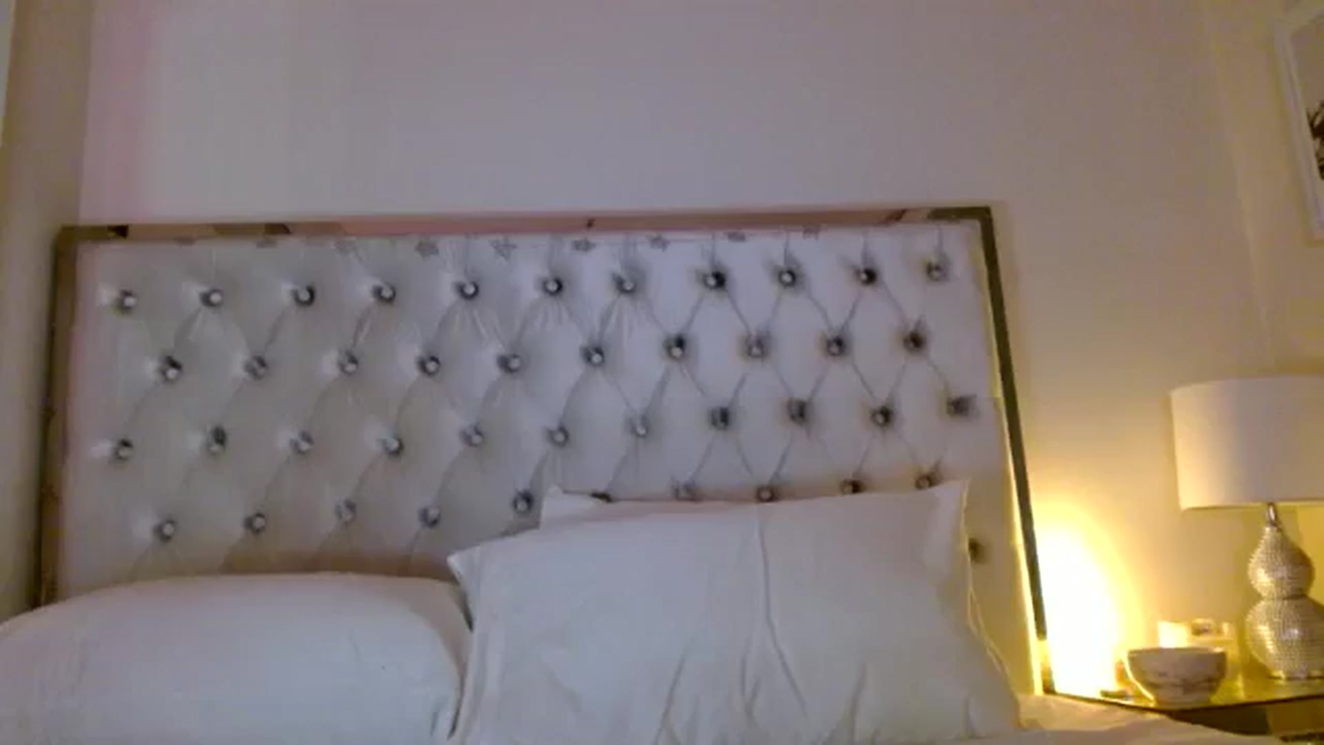 Gallery image thumbnail from Juliana's myfreecams stream on, 07/21/2024, 05:10 image 19 of 20