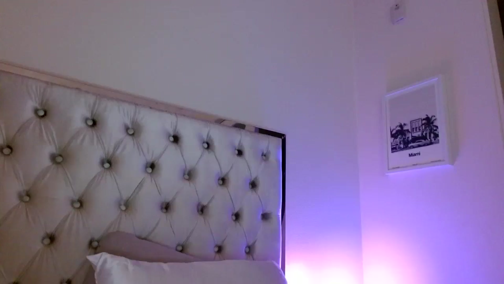 Gallery image thumbnail from Juliana's myfreecams stream on, 08/22/2024, 04:34 image 17 of 20
