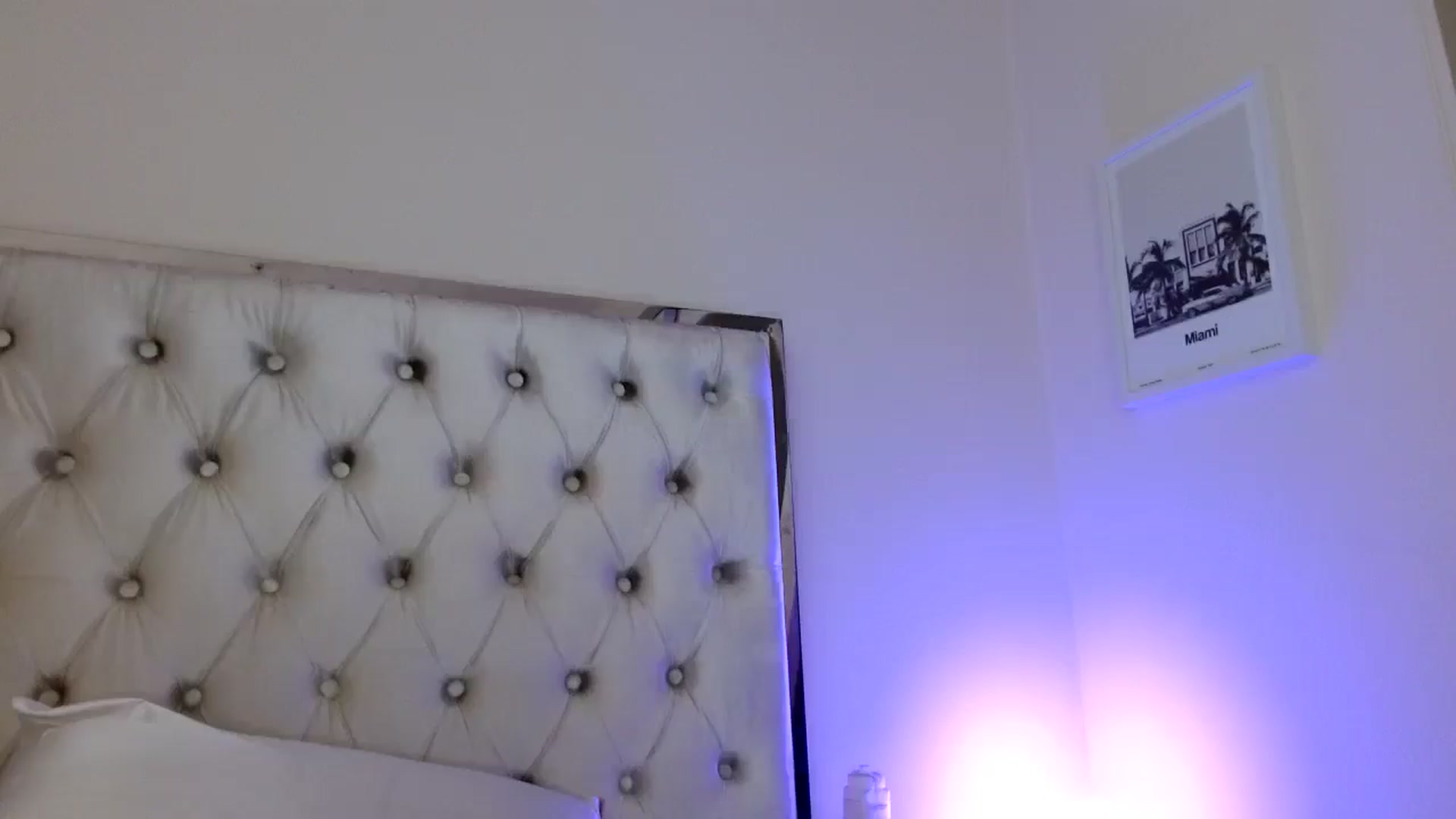 Gallery image thumbnail from Juliana's myfreecams stream on, 09/09/2024, 24:03 image 18 of 20