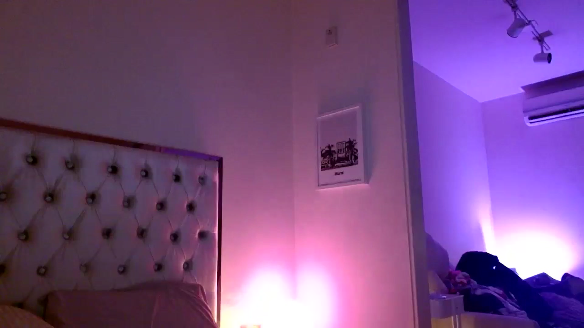 Gallery image thumbnail from Juliana's myfreecams stream on, 02/26/2025, 04:34 image 13 of 20