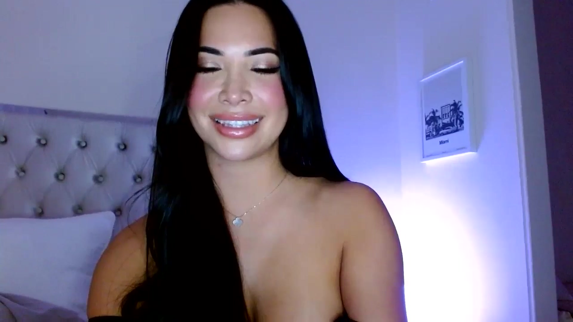 Gallery image thumbnail from Juliana's myfreecams stream on, 03/24/2025, 03:51 image 20 of 20