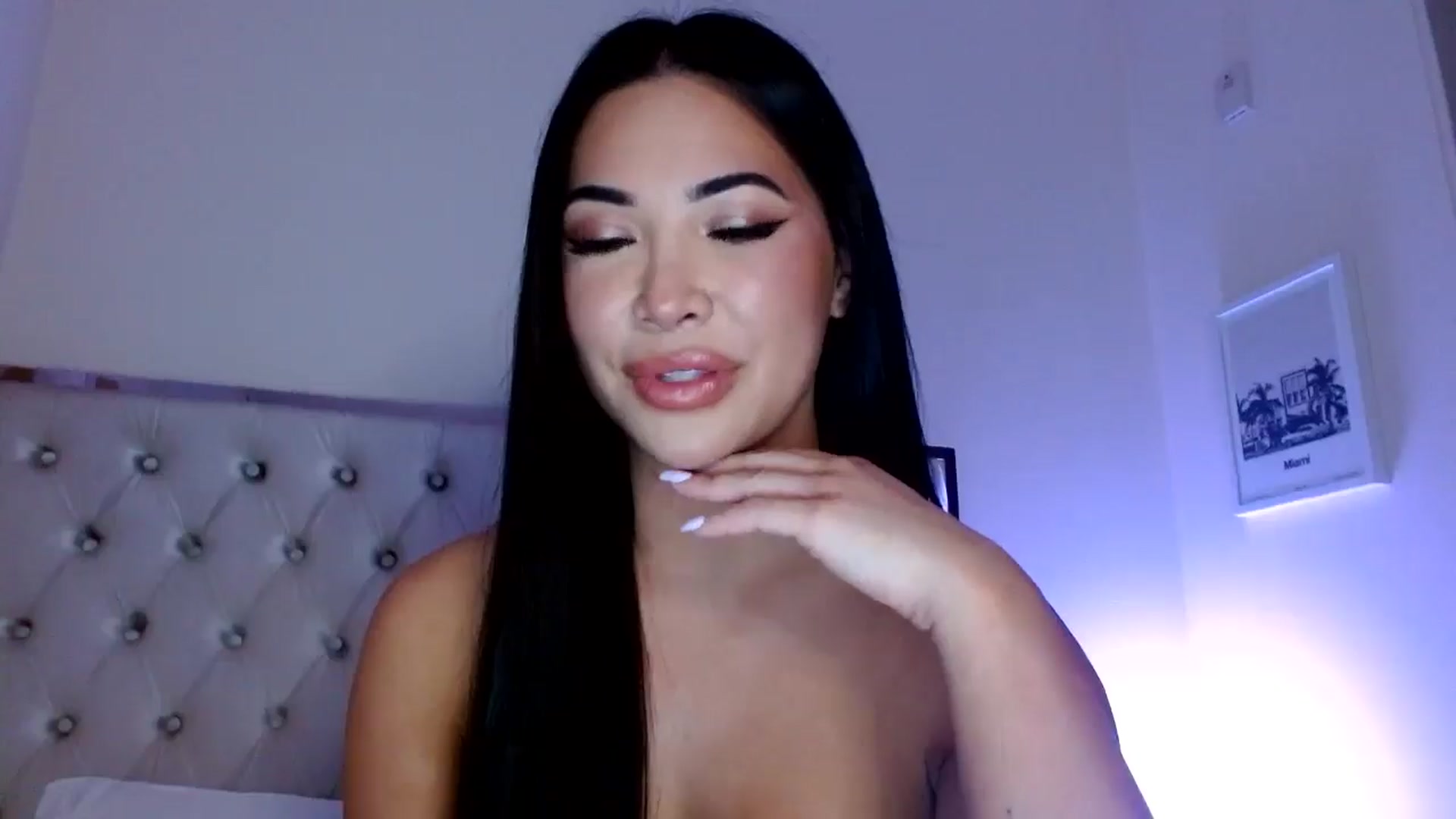 Gallery image thumbnail from Juliana's myfreecams stream on, 03/26/2025, 04:41 image 17 of 20