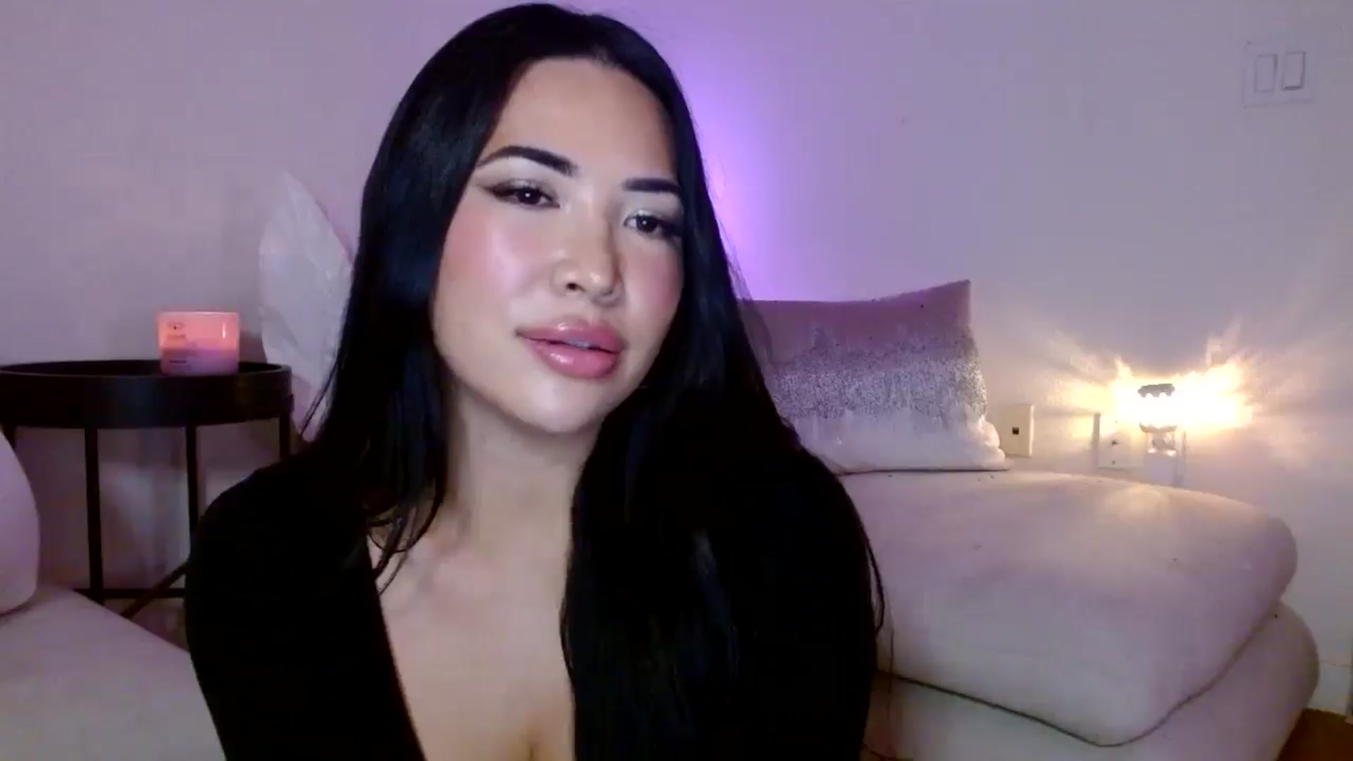 Gallery image thumbnail from Juliana's myfreecams stream on, 04/02/2025, 04:37 image 17 of 20