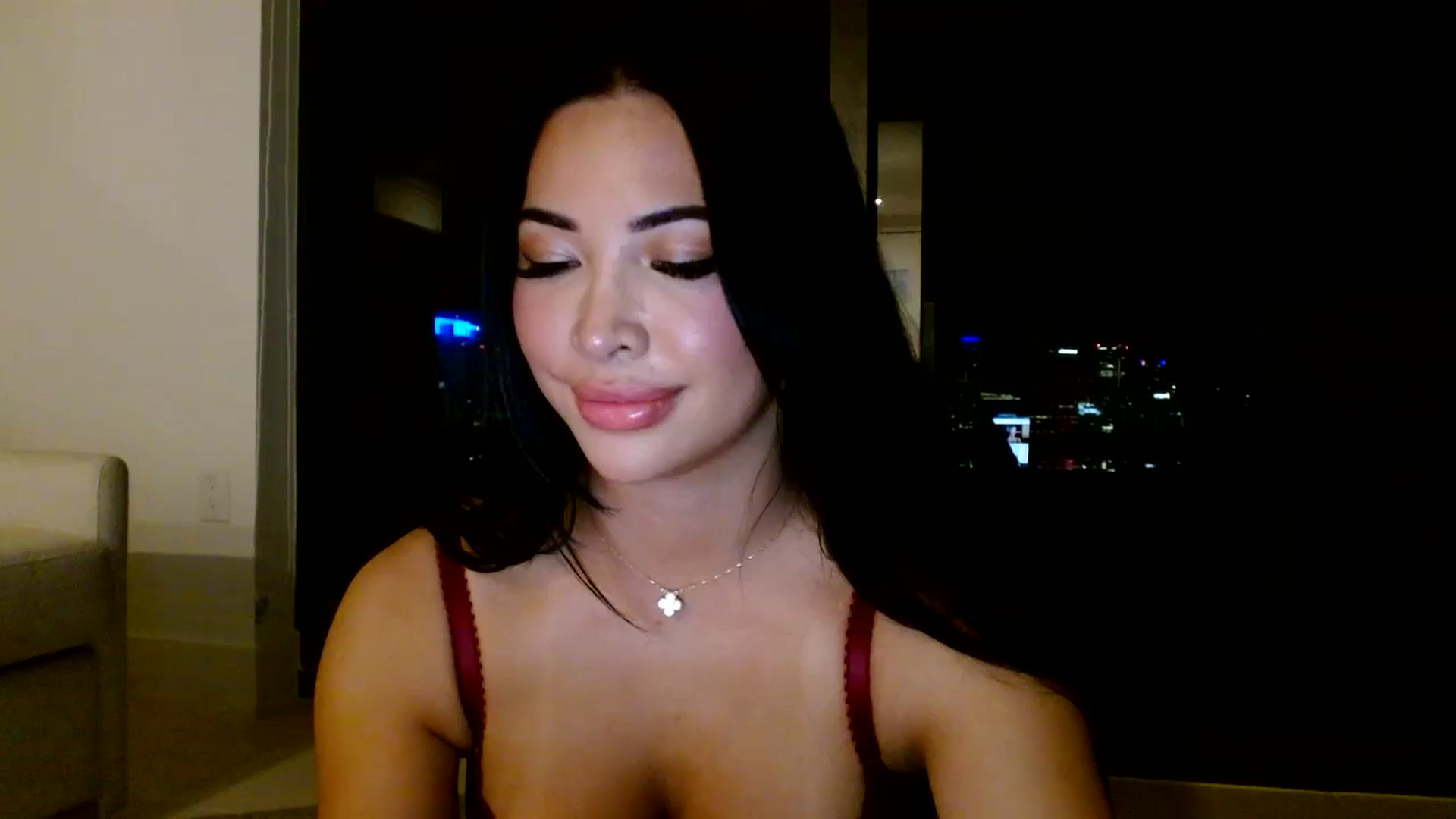 Gallery image thumbnail from Juliana's myfreecams stream on, 04/25/2025, 02:29 image 17 of 20
