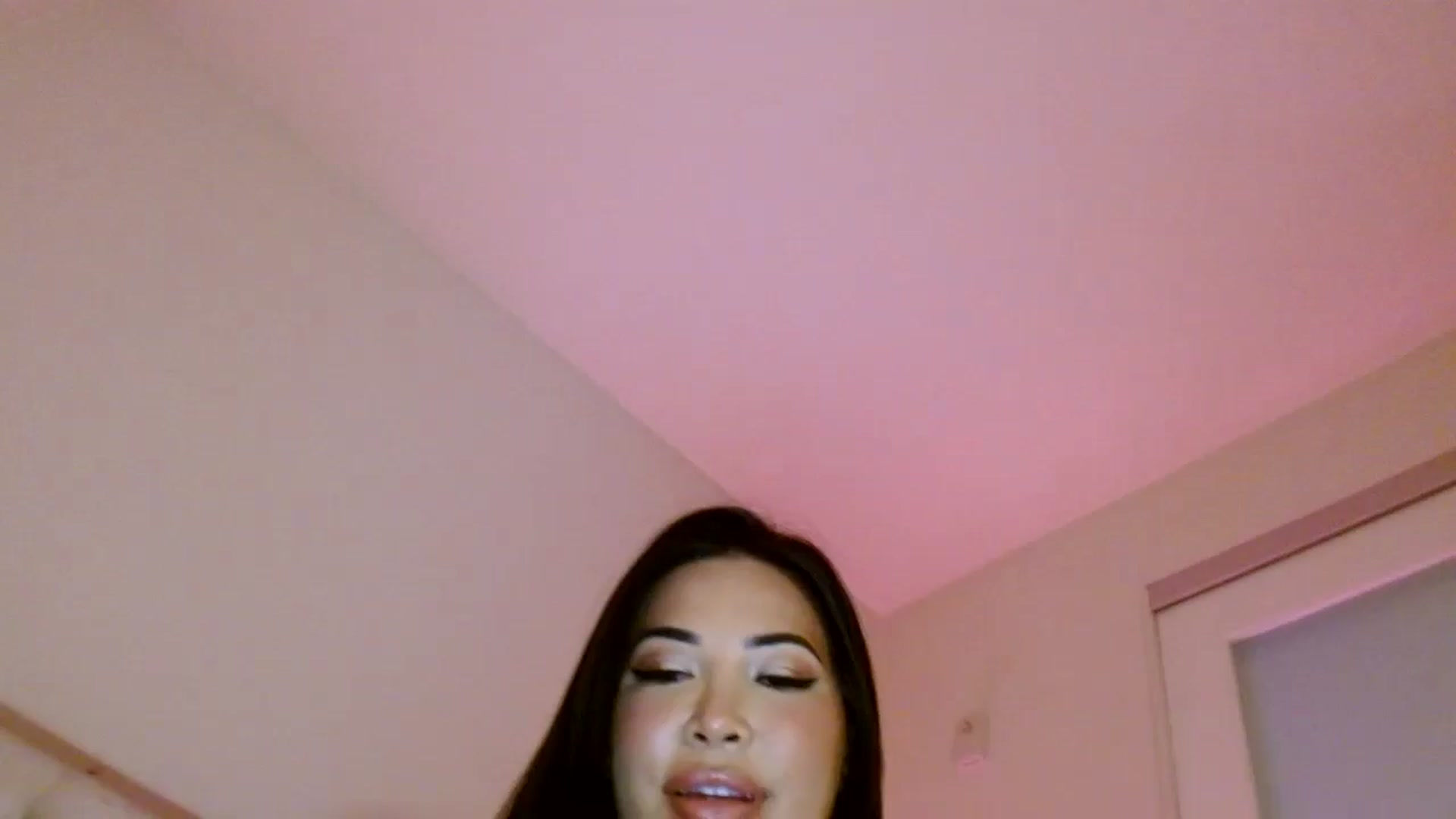 Gallery image thumbnail from Juliana's myfreecams stream on, 06/12/2025, 04:22 image 15 of 20