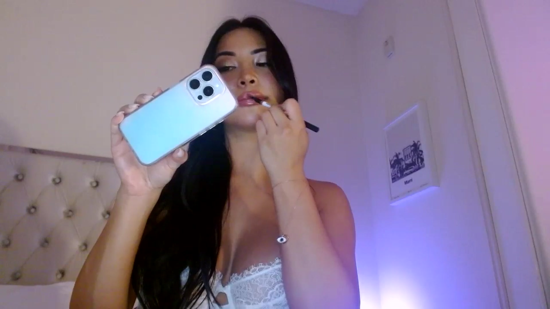 Gallery image thumbnail from Juliana's myfreecams stream on, 06/16/2025, 05:31 image 9 of 20