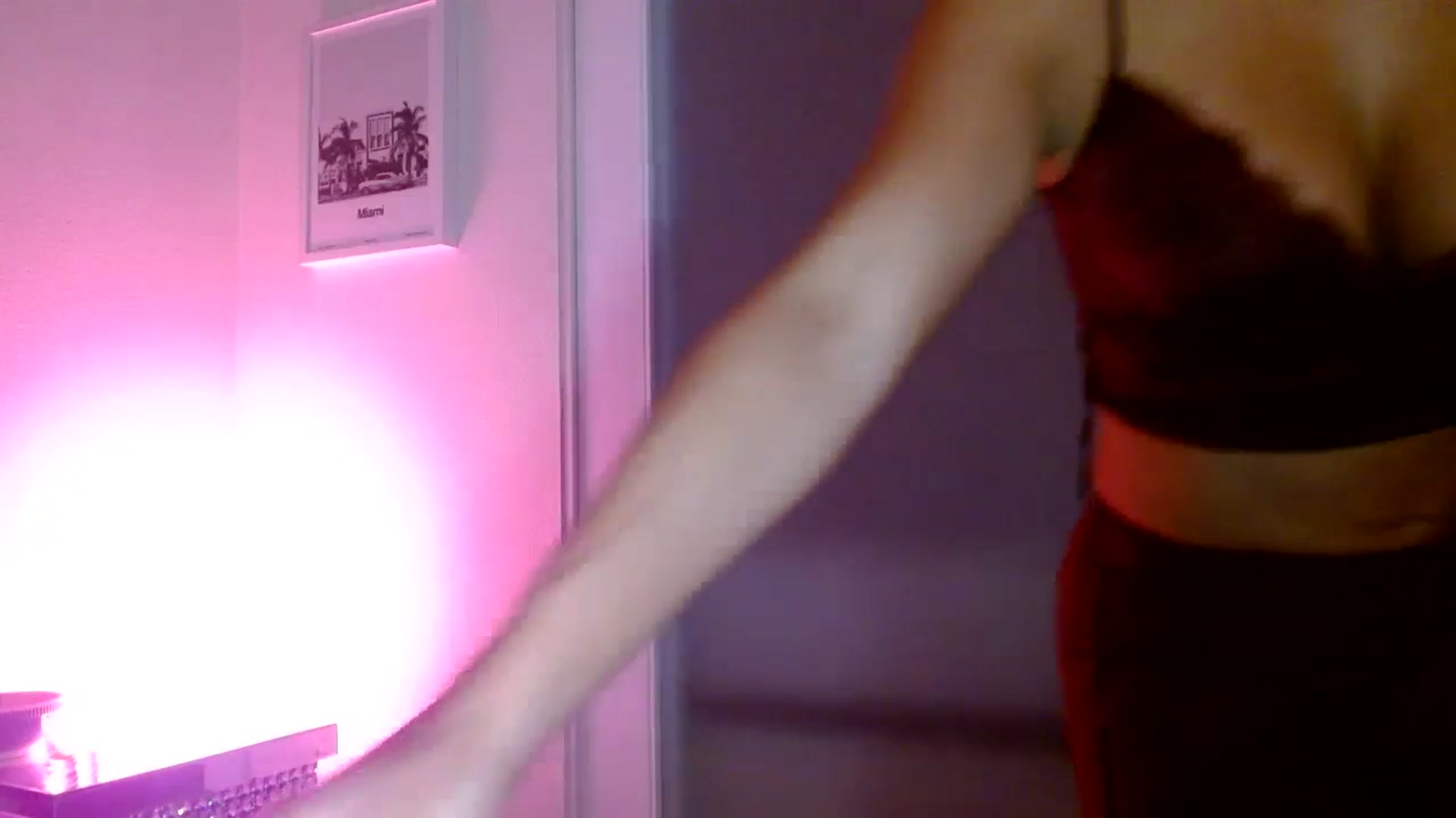 Gallery image thumbnail from Juliana's myfreecams stream on, 06/27/2025, 04:56 image 10 of 20