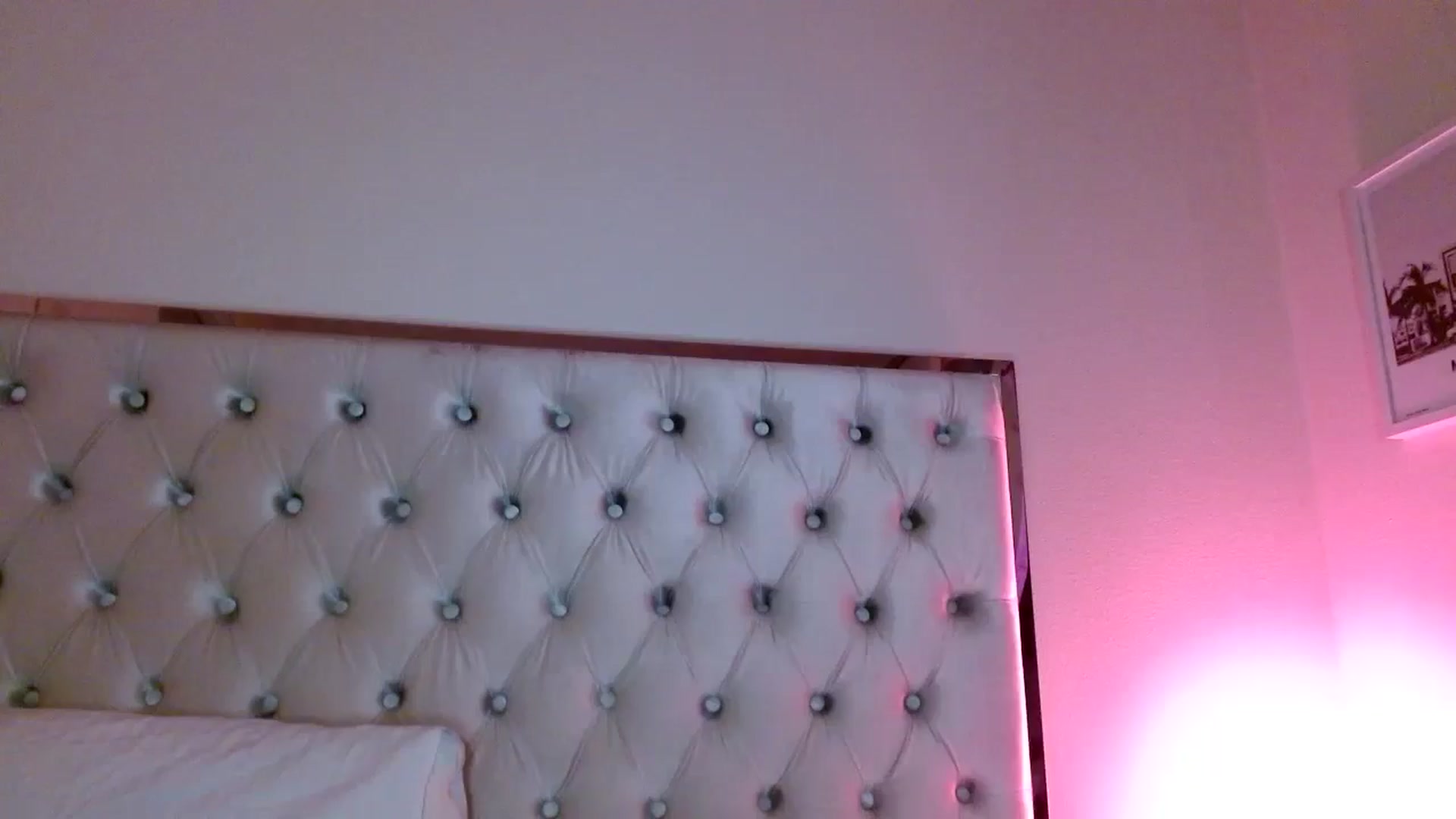 Gallery image thumbnail from Juliana's myfreecams stream on, 07/24/2025, 04:16 image 15 of 20