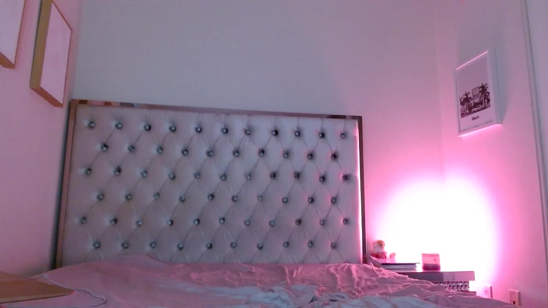 Gallery image thumbnail from Juliana's myfreecams stream on, 09/21/2025, 04:53 image 20 of 20