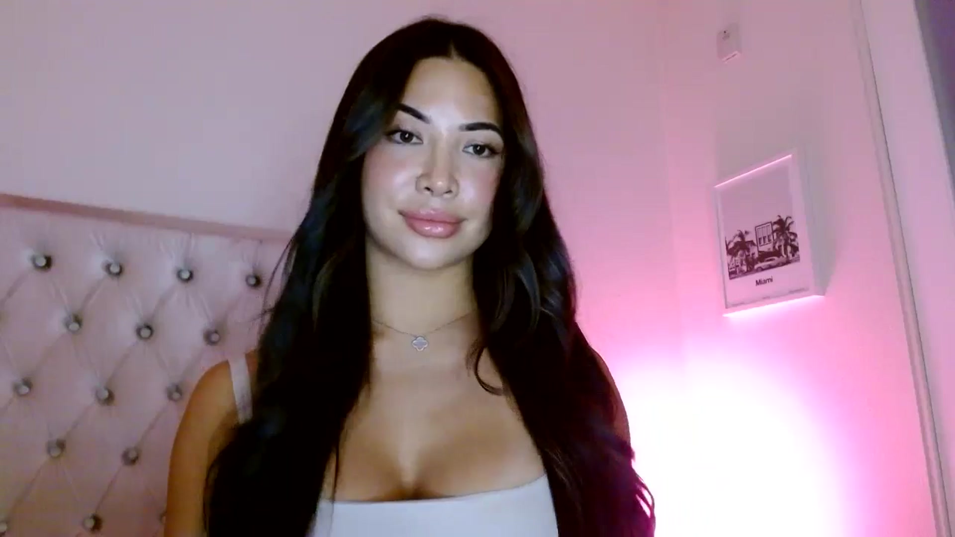 Gallery image thumbnail from Juliana's myfreecams stream on, 09/23/2025, 04:18 image 11 of 20