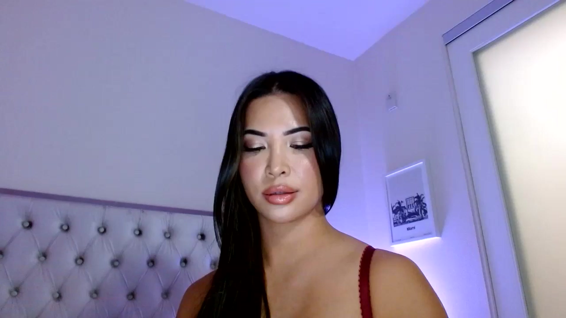 Gallery image thumbnail from Juliana's myfreecams stream on, 10/28/2025, 05:16 image 12 of 20