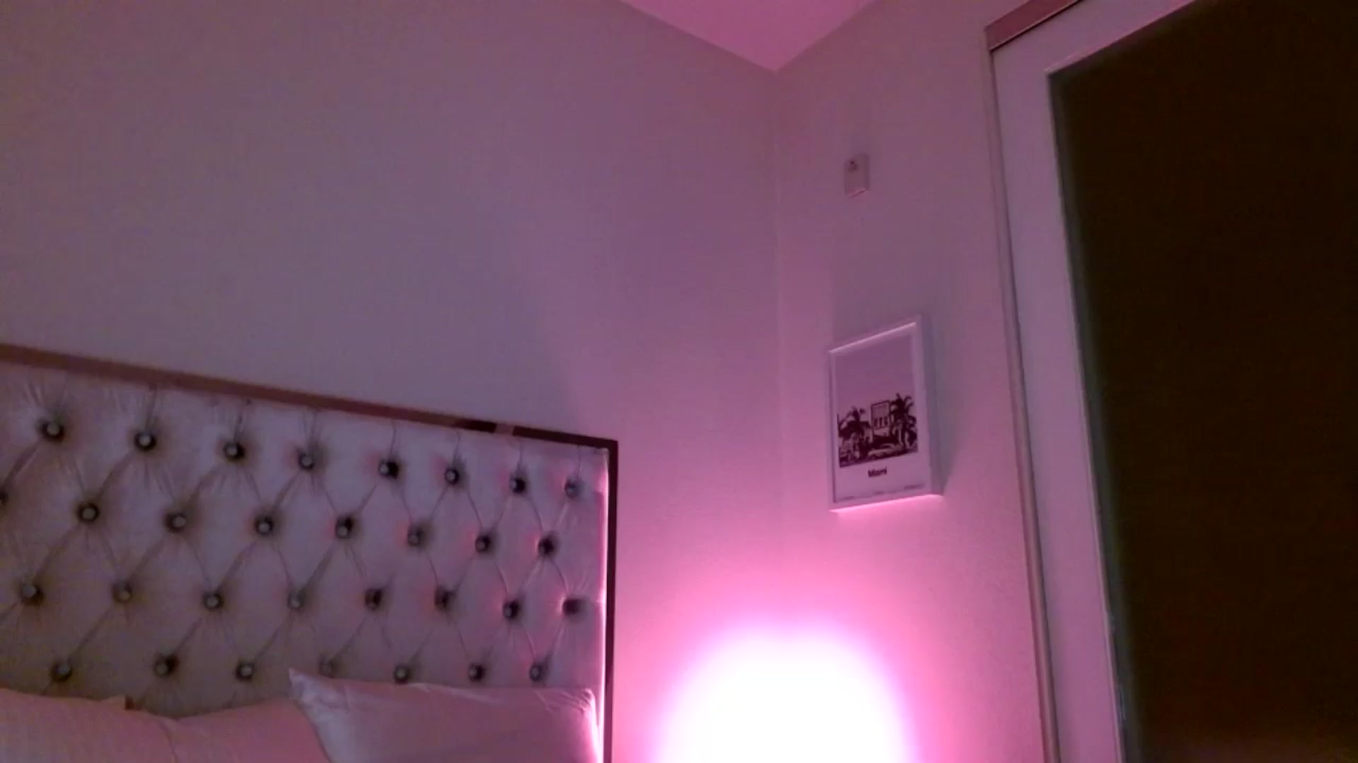 Gallery image thumbnail from Juliana's myfreecams stream on, 11/05/2025, 04:48 image 5 of 20