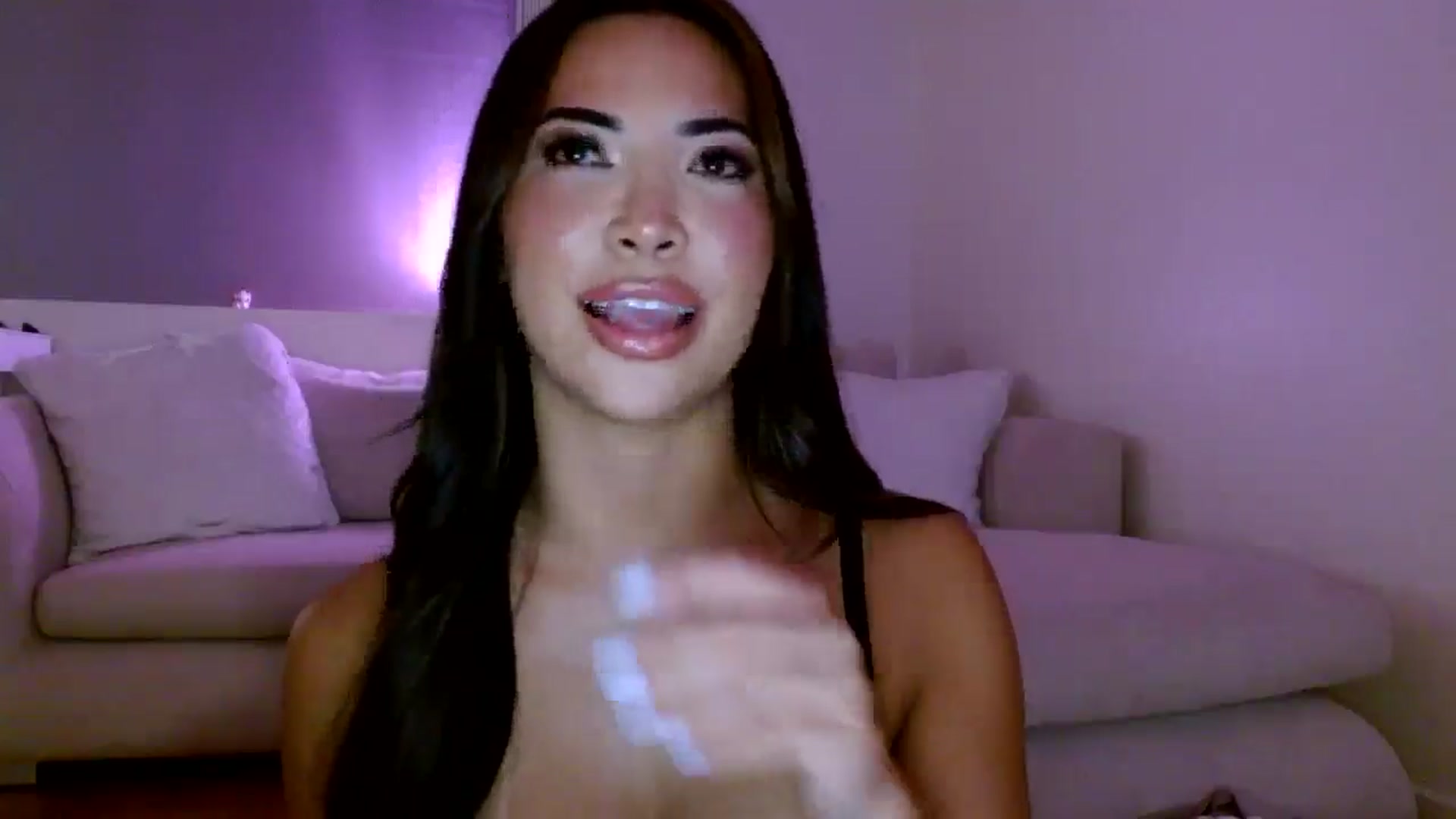 Gallery image thumbnail from Juliana's myfreecams stream on, 01/12/2026, 06:49 image 7 of 20