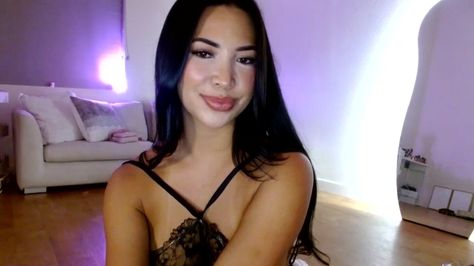 Gallery image thumbnail from Juliana's myfreecams stream on, 04/27/2026, 04:33 image 16 of 20