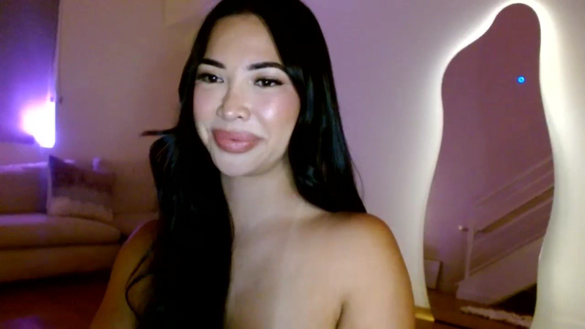 Gallery image thumbnail from Juliana's myfreecams stream on, 05/10/2026, 05:39 image 18 of 20