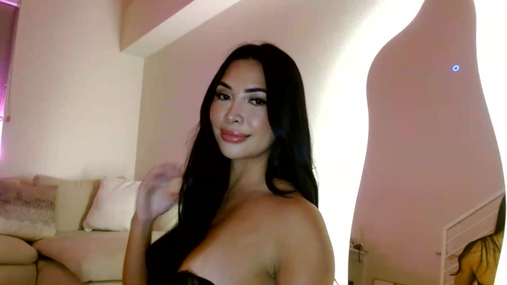 Gallery image thumbnail from Juliana's myfreecams stream on, 05/22/2026, 03:51 image 10 of 20