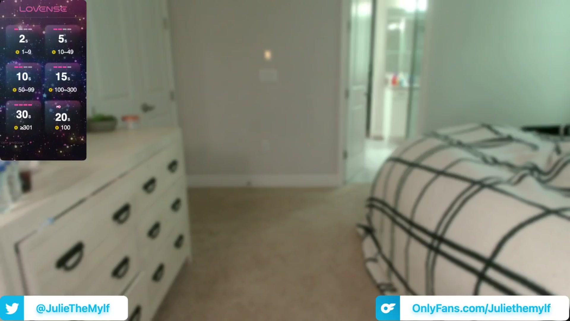 Gallery image thumbnail from JulieTheMylf's myfreecams stream on, 06/17/2024, 14:42 image 4 of 20