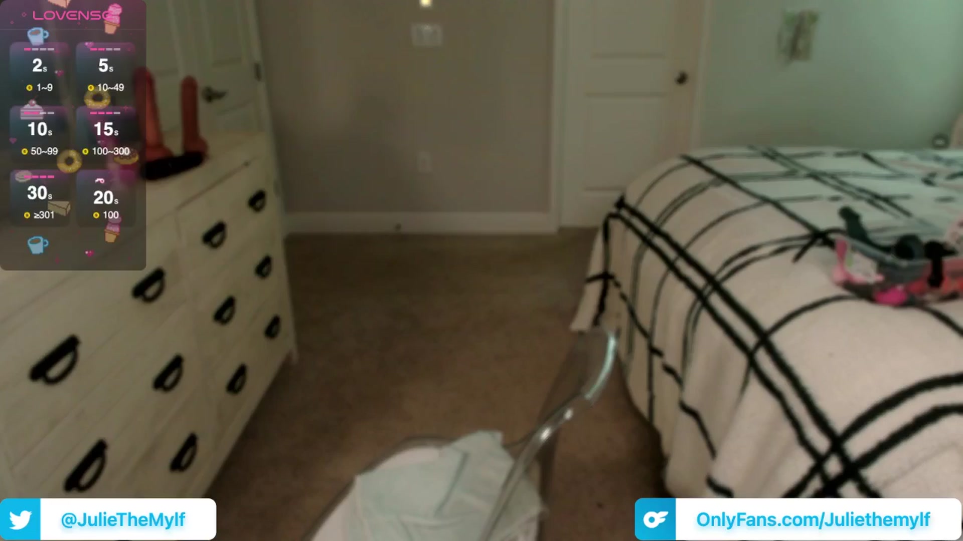 Gallery image thumbnail from JulieTheMylf's myfreecams stream on, 06/20/2024, 14:44 image 11 of 20