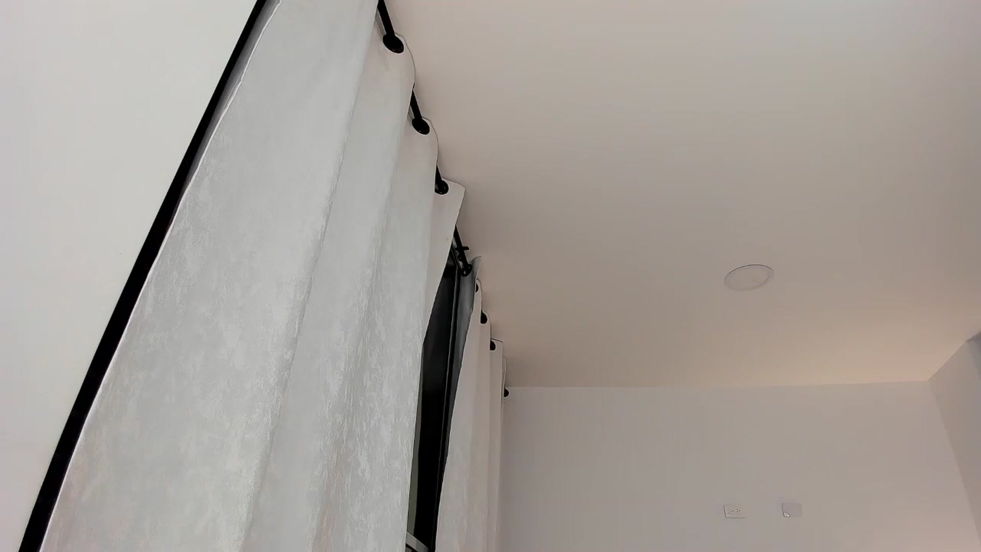 Gallery image thumbnail from Julie_Angel's myfreecams stream on, 08/20/2025, 02:18 image 8 of 20
