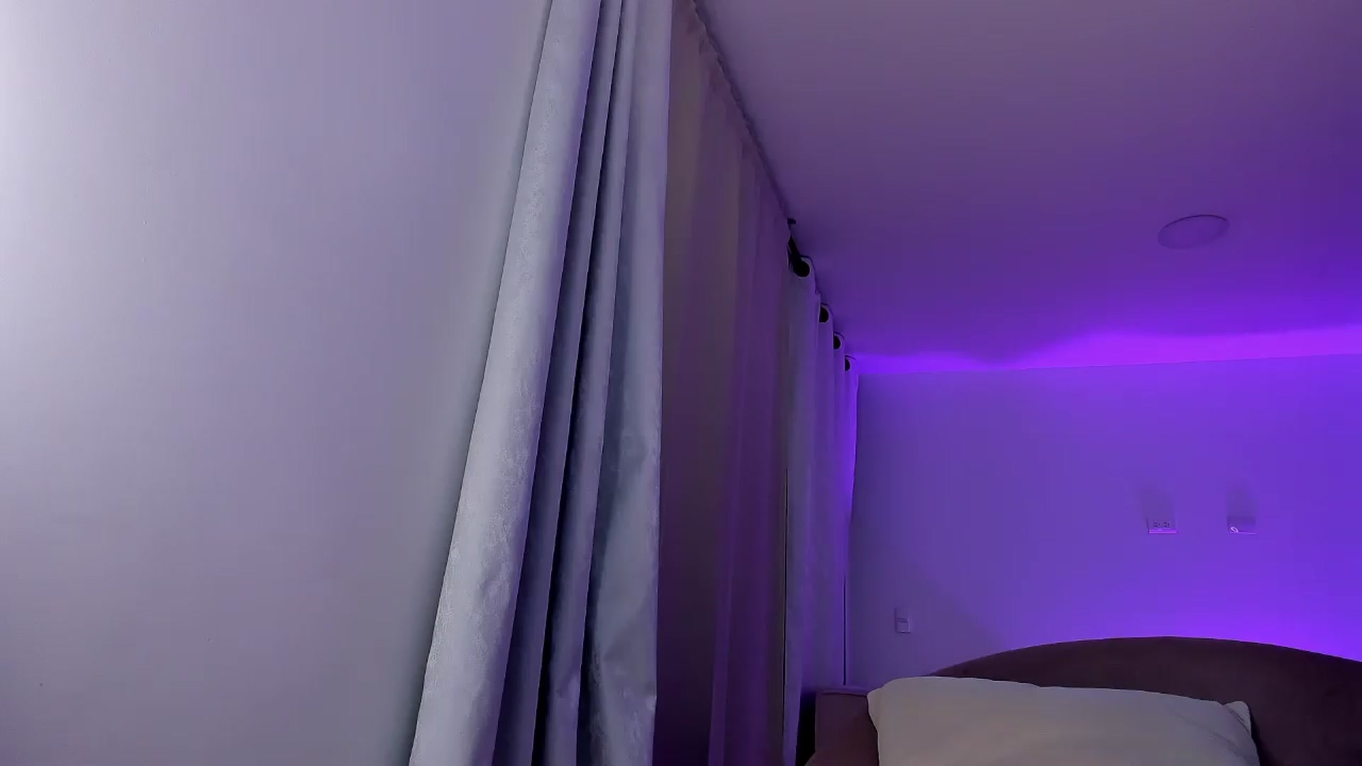 Gallery image thumbnail from Julie_Angel's myfreecams stream on, 07/01/2026, 03:01 image 13 of 20