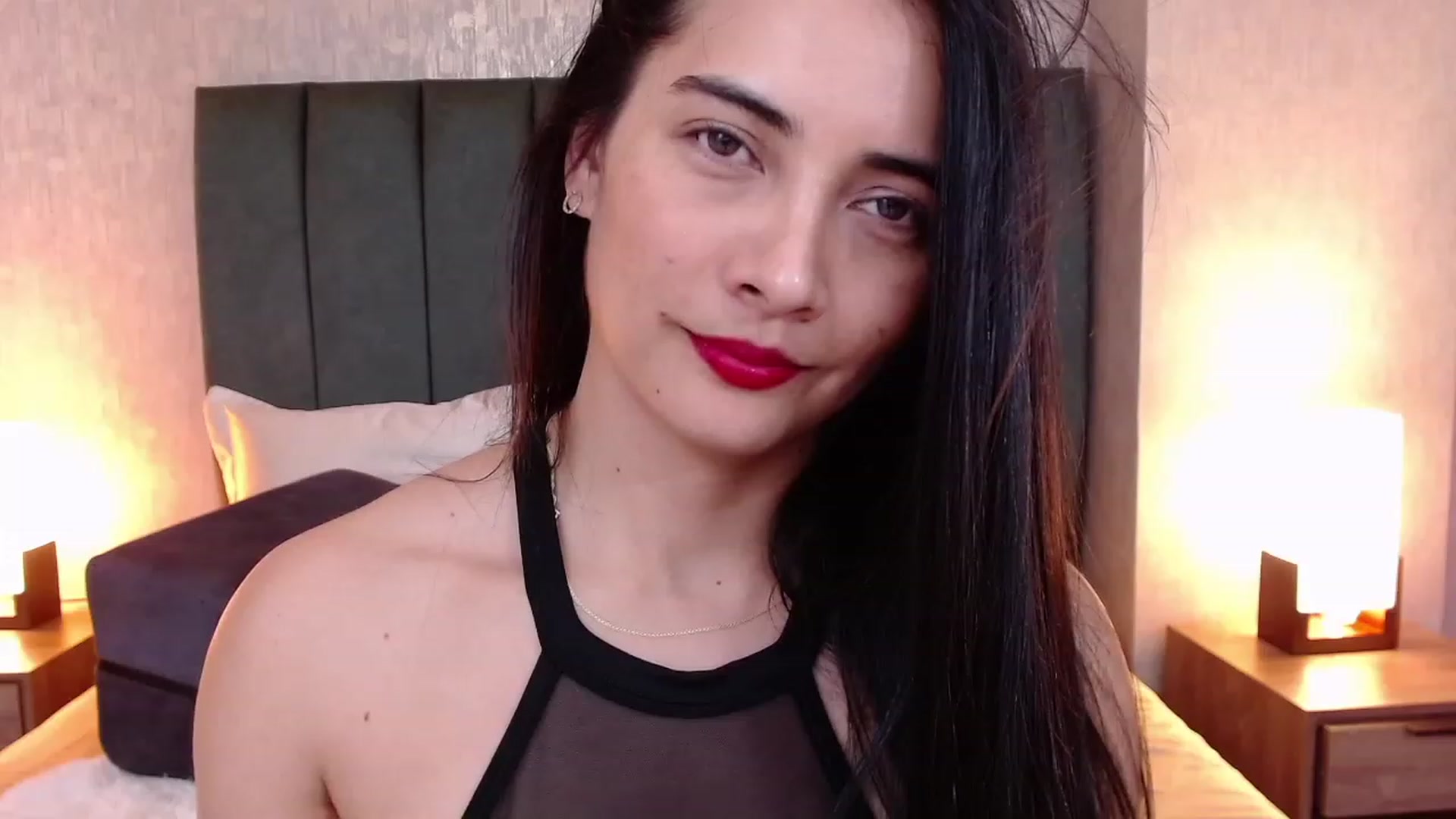Gallery image thumbnail from Julie__Moon's myfreecams stream on, 06/13/2023, 24:50 image 19 of 20
