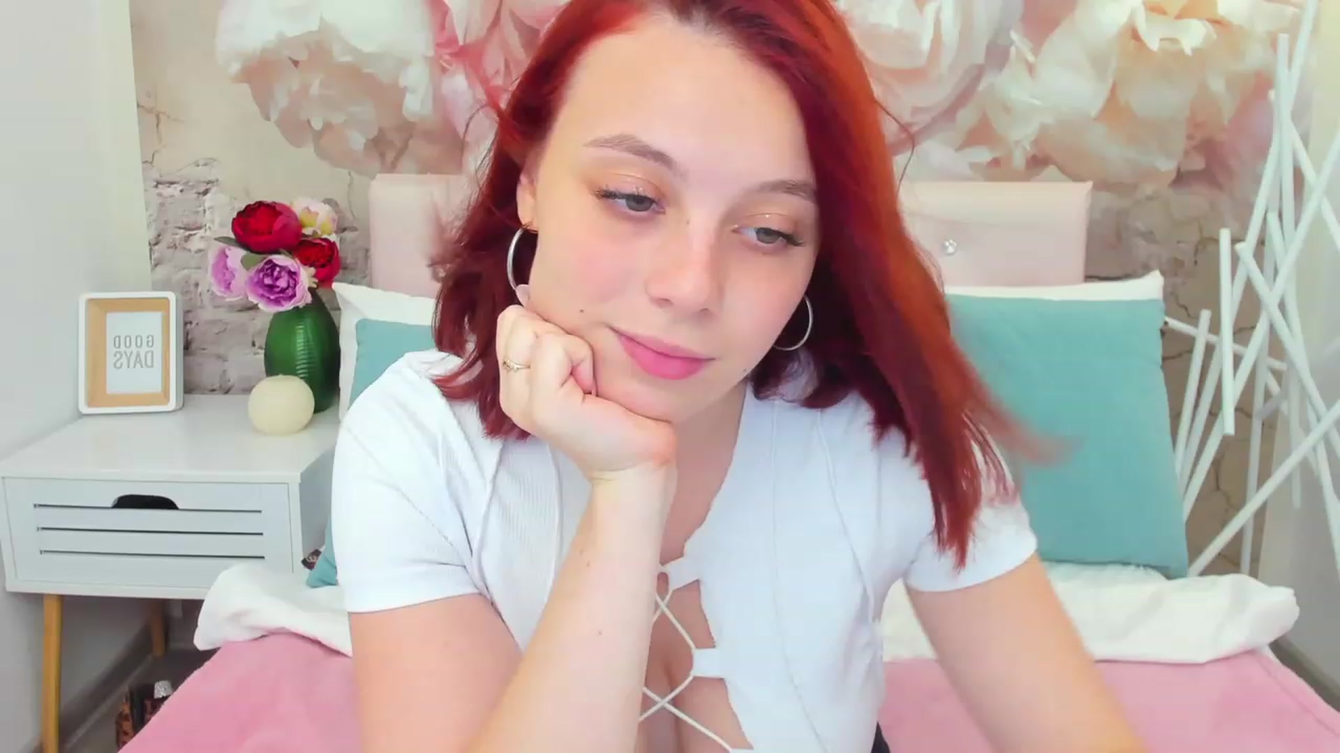 Gallery image thumbnail from JulietRoom's myfreecams stream on, 09/05/2023, 12:06 image 18 of 20