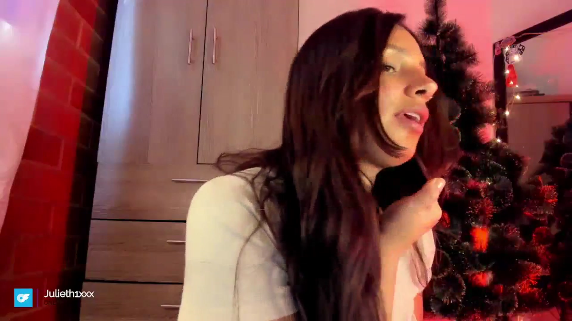 Gallery image thumbnail from Julieth1_'s myfreecams stream on, 11/25/2023, 20:22 image 16 of 20