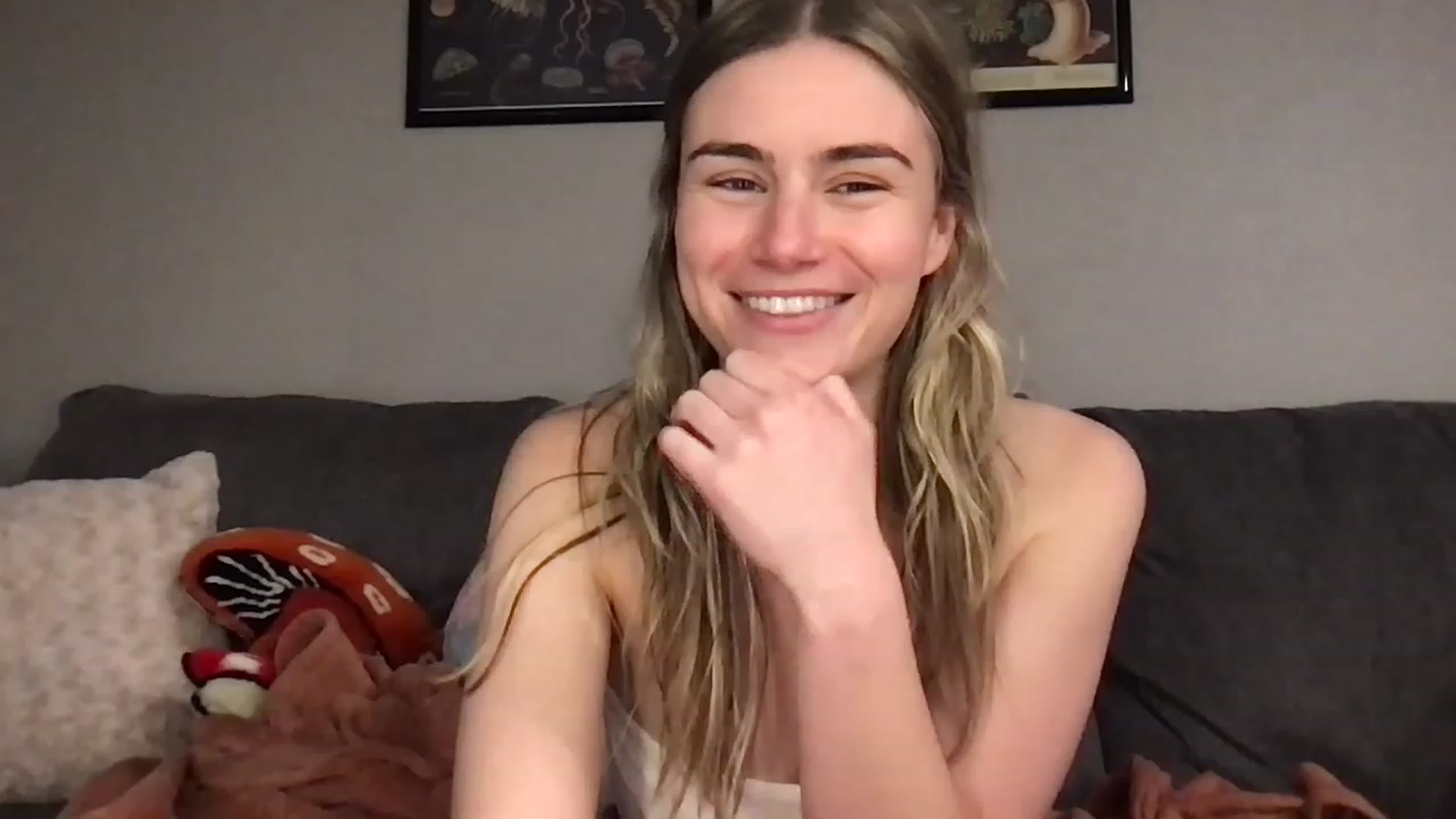 Gallery image thumbnail from JulietteDream's myfreecams stream on, 01/10/2023, 24:02 image 11 of 20
