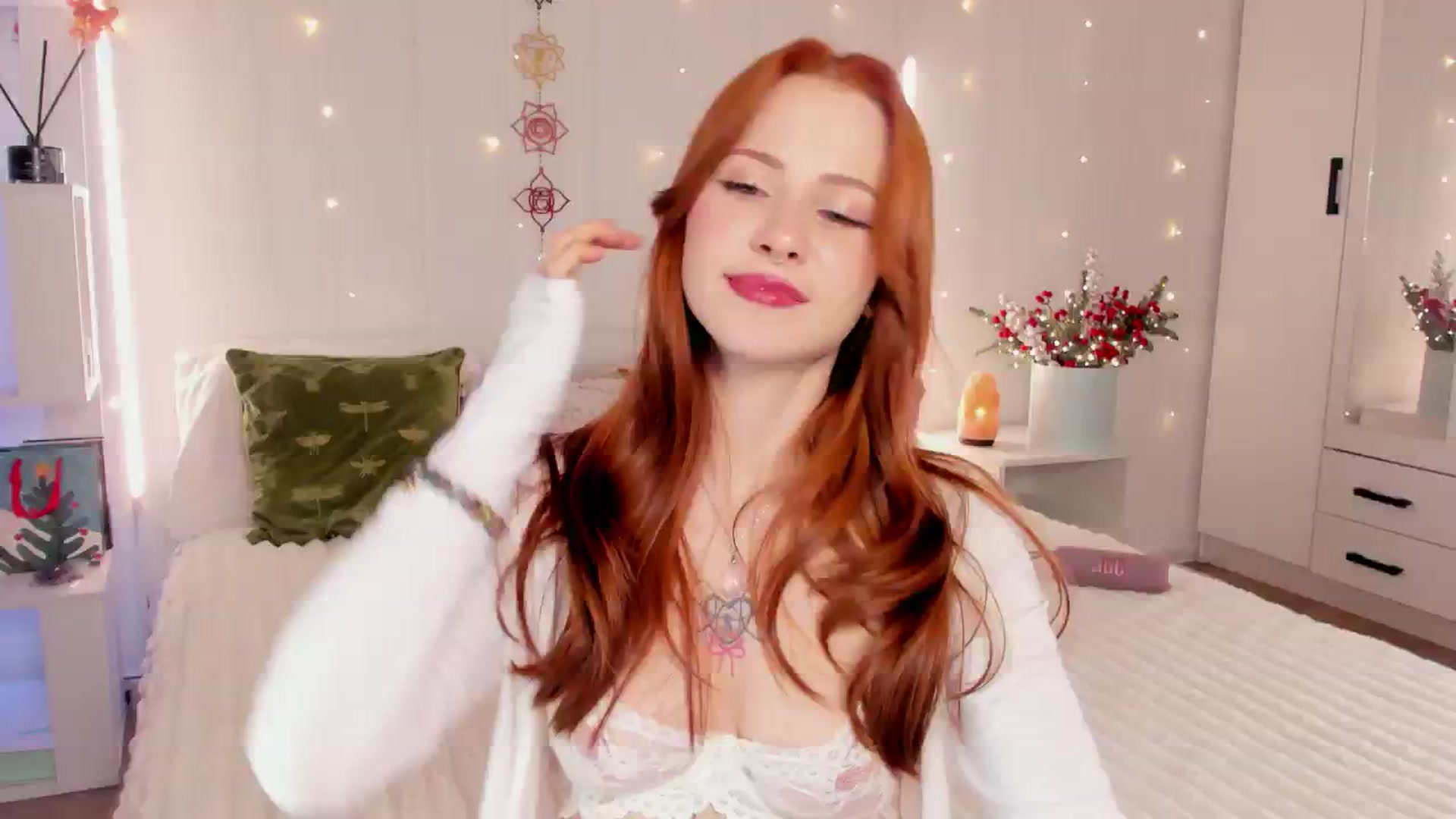 Gallery image thumbnail from JuliyaAngel's myfreecams stream on, 01/03/2026, 17:38 image 17 of 20