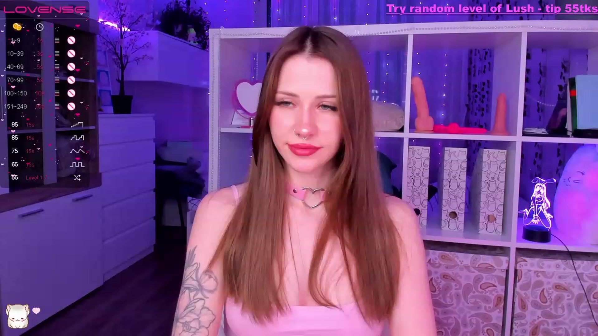 Gallery image thumbnail from JuliyaLuv's myfreecams stream on, 05/22/2023, 24:28 image 16 of 20