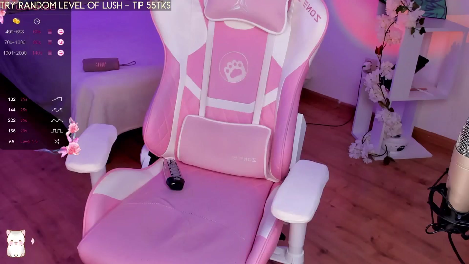 Gallery image thumbnail from JuliyaLuv's myfreecams stream on, 07/31/2024, 21:29 image 6 of 20