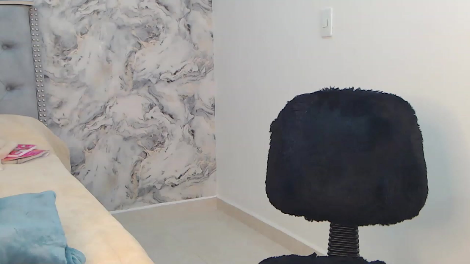 Gallery image thumbnail from JullyAngel's myfreecams stream on, 12/08/2022, 22:52 image 13 of 20