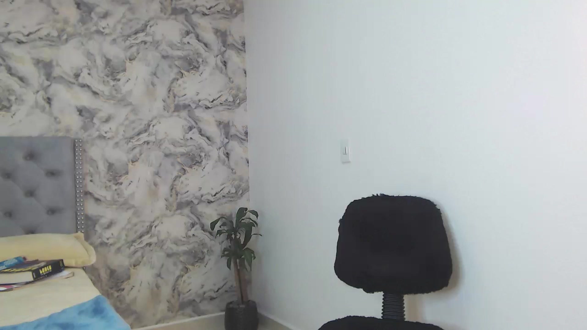 Gallery image thumbnail from JullyAngel's myfreecams stream on, 01/29/2023, 23:38 image 3 of 20
