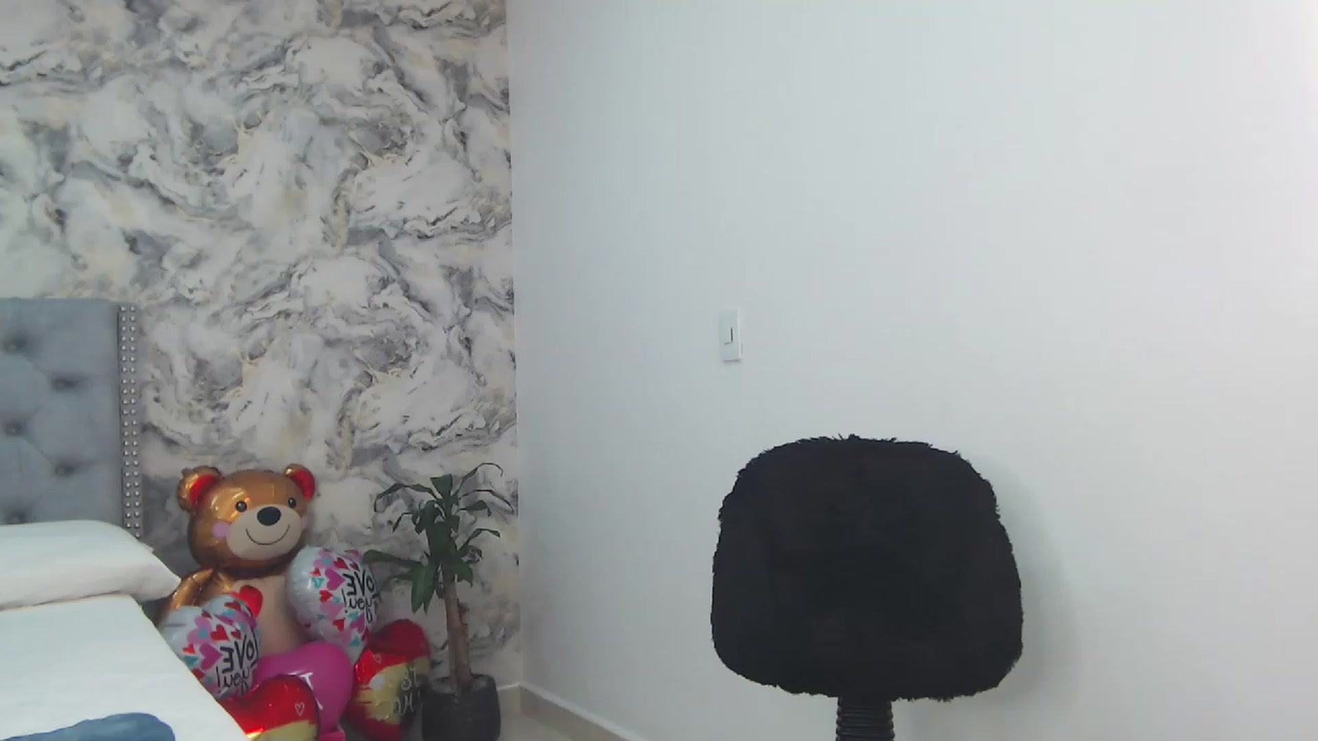 Gallery image thumbnail from JullyAngel's myfreecams stream on, 02/16/2023, 02:49 image 19 of 20