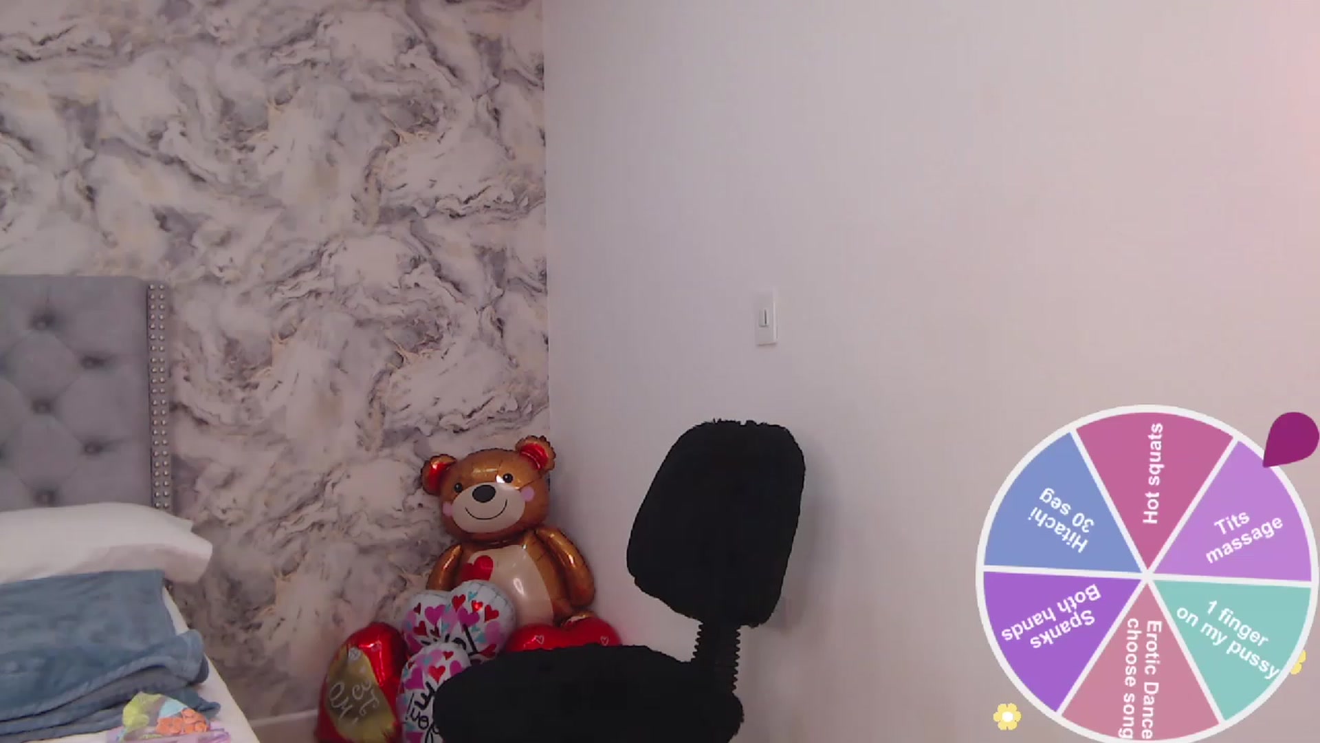 Gallery image thumbnail from JullyAngel's myfreecams stream on, 03/05/2023, 24:19 image 1 of 20