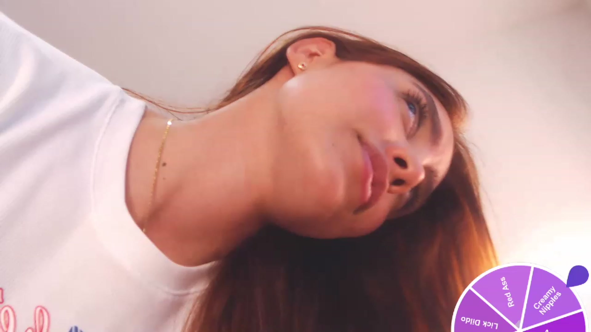 Gallery image thumbnail from JullyAngel's myfreecams stream on, 04/28/2023, 04:45 image 14 of 20