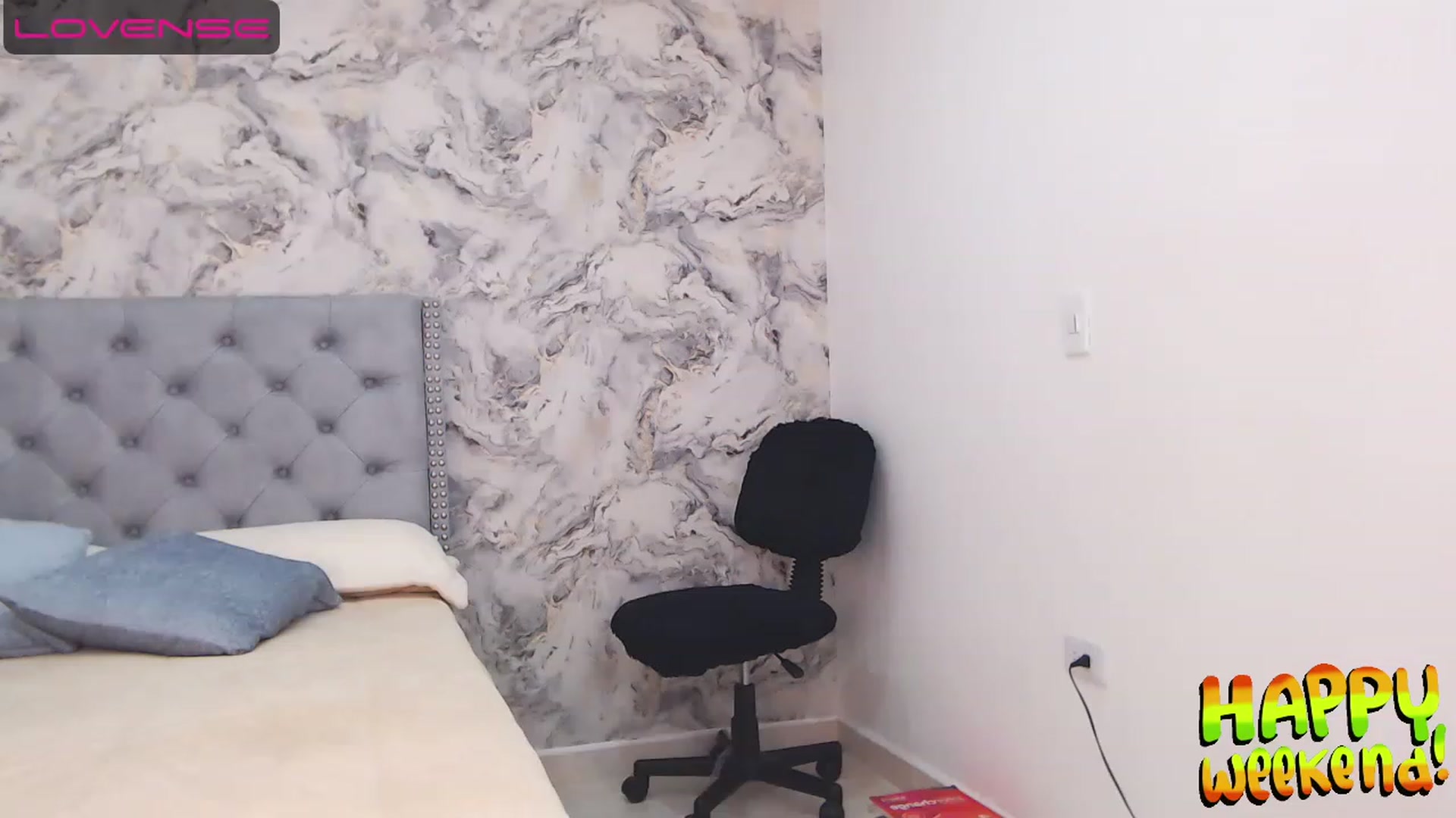 Gallery image thumbnail from JullyAngel's myfreecams stream on, 05/27/2023, 18:10 image 4 of 20