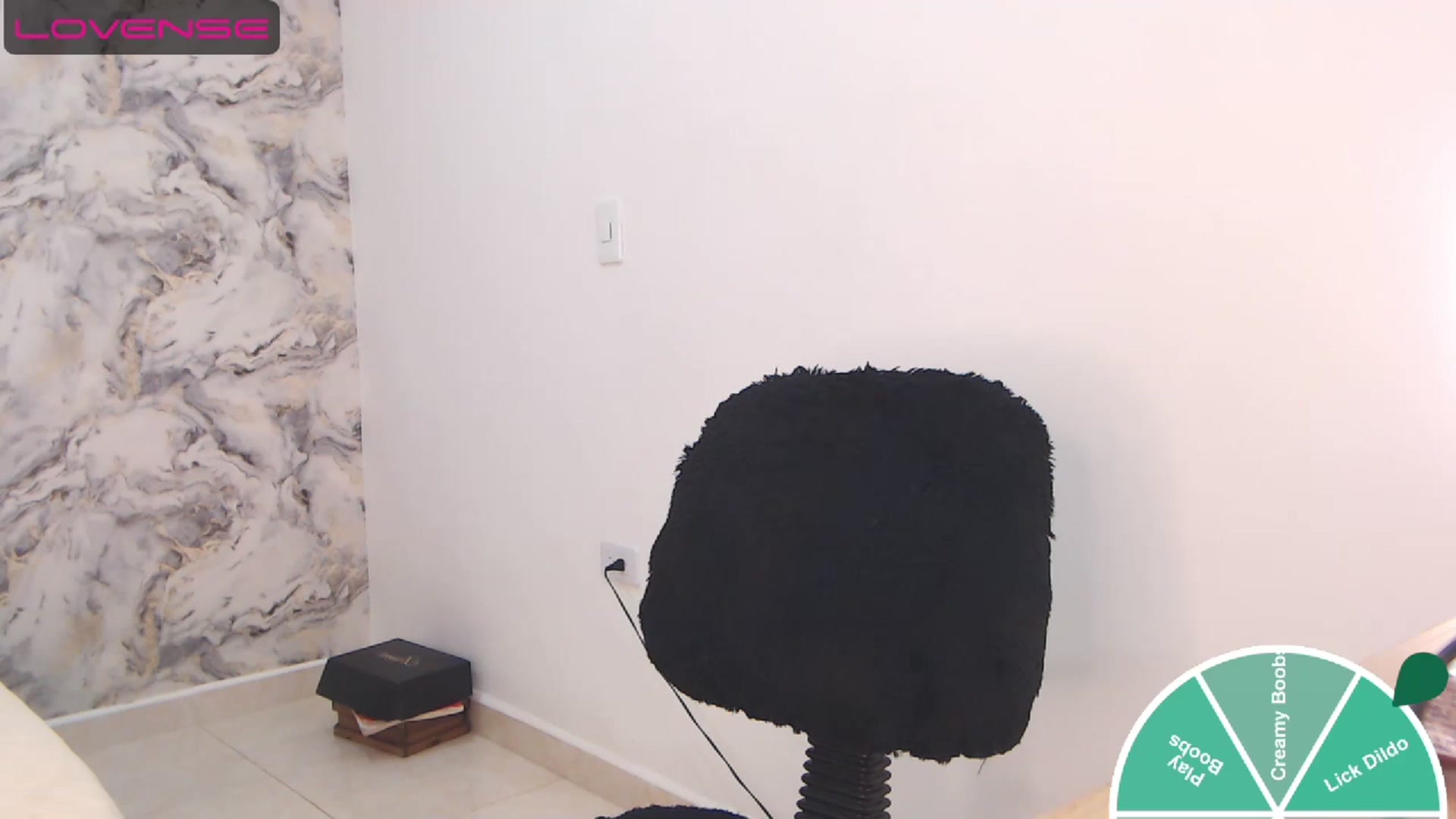 Gallery image thumbnail from JullyAngel's myfreecams stream on, 05/30/2023, 16:45 image 16 of 20