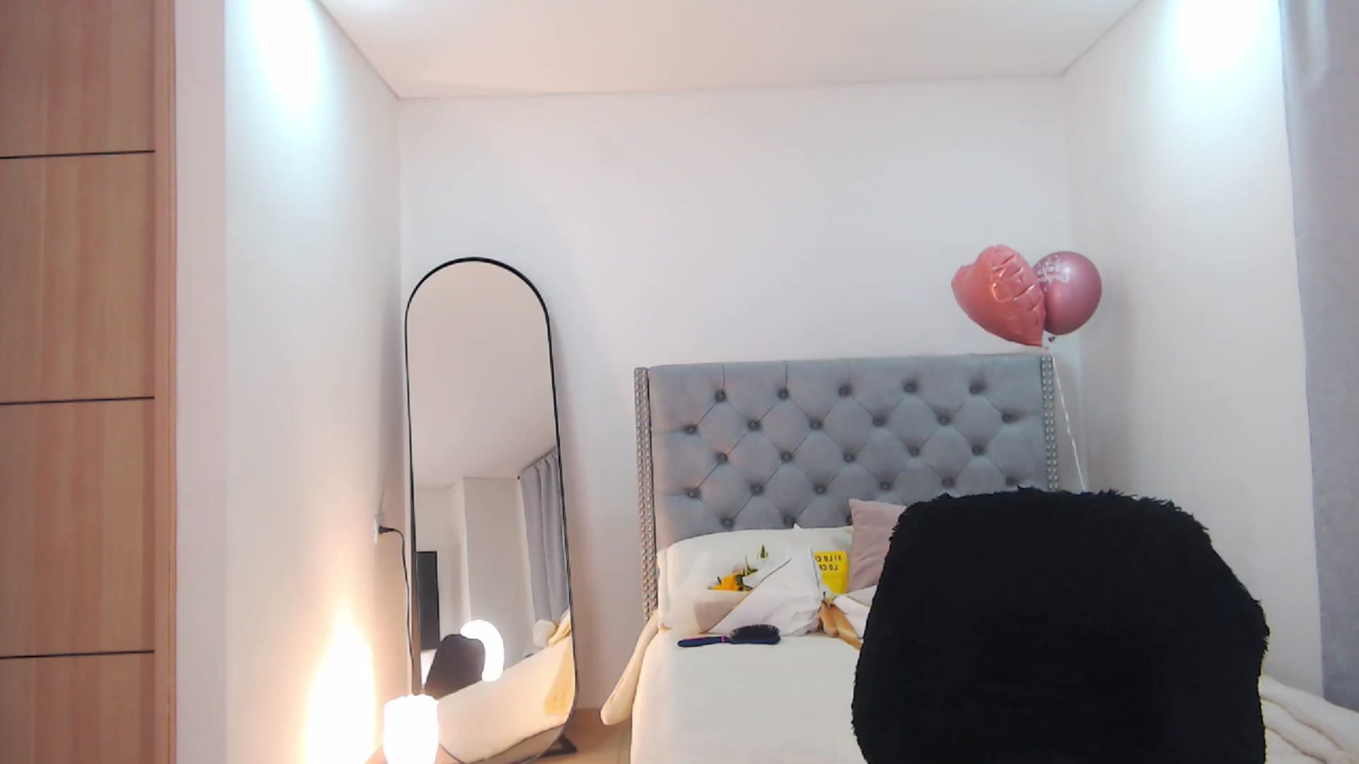 Gallery image thumbnail from JullyAngel's myfreecams stream on, 09/30/2023, 04:00 image 20 of 20