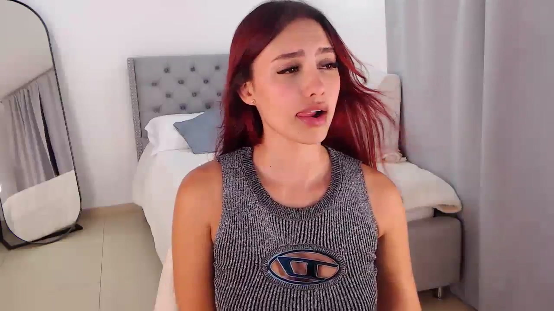 Gallery image thumbnail from JullyAngel's myfreecams stream on, 02/14/2024, 02:31 image 20 of 20