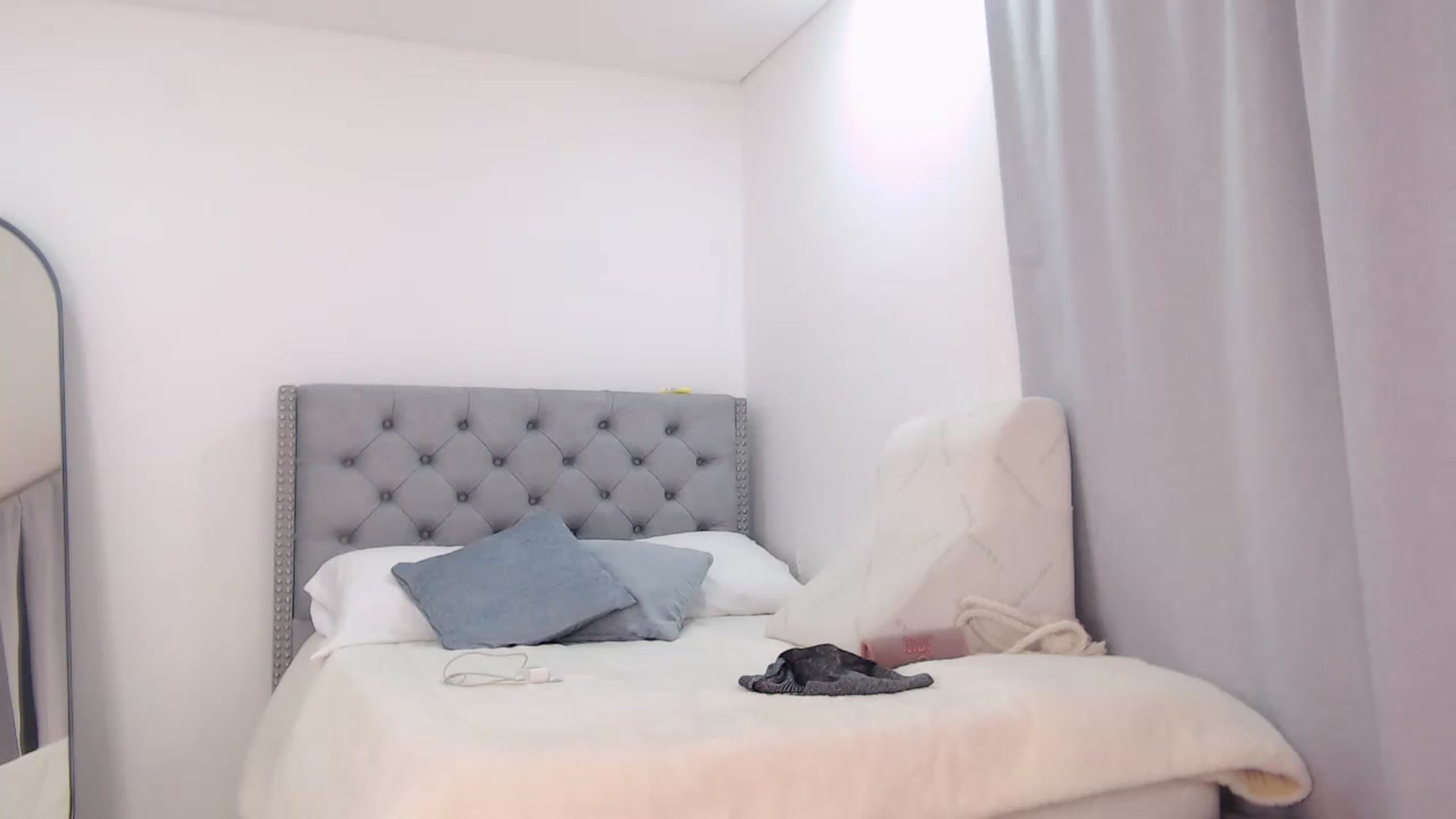 Gallery image thumbnail from JullyAngel's myfreecams stream on, 02/14/2024, 02:31 image 18 of 20