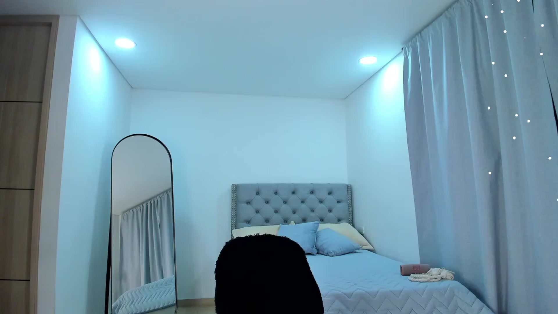 Gallery image thumbnail from JullyAngel's myfreecams stream on, 04/26/2024, 03:46 image 9 of 20