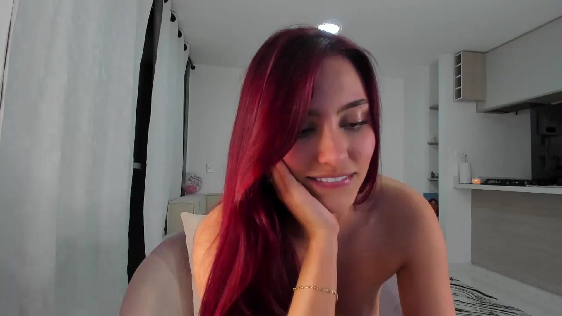 Gallery image thumbnail from JullyAngel's myfreecams stream on, 10/13/2024, 03:54 image 18 of 20