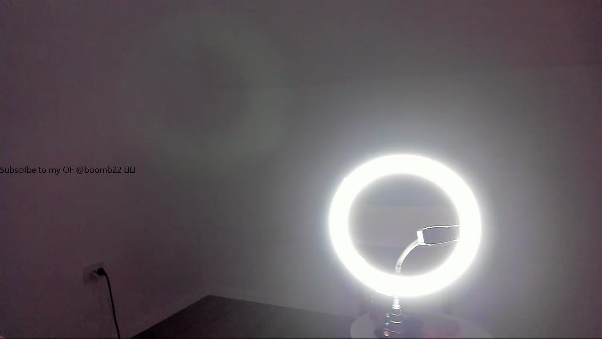 Gallery image thumbnail from Jullyenn3's myfreecams stream on, 11/28/2022, 15:25 image 8 of 20