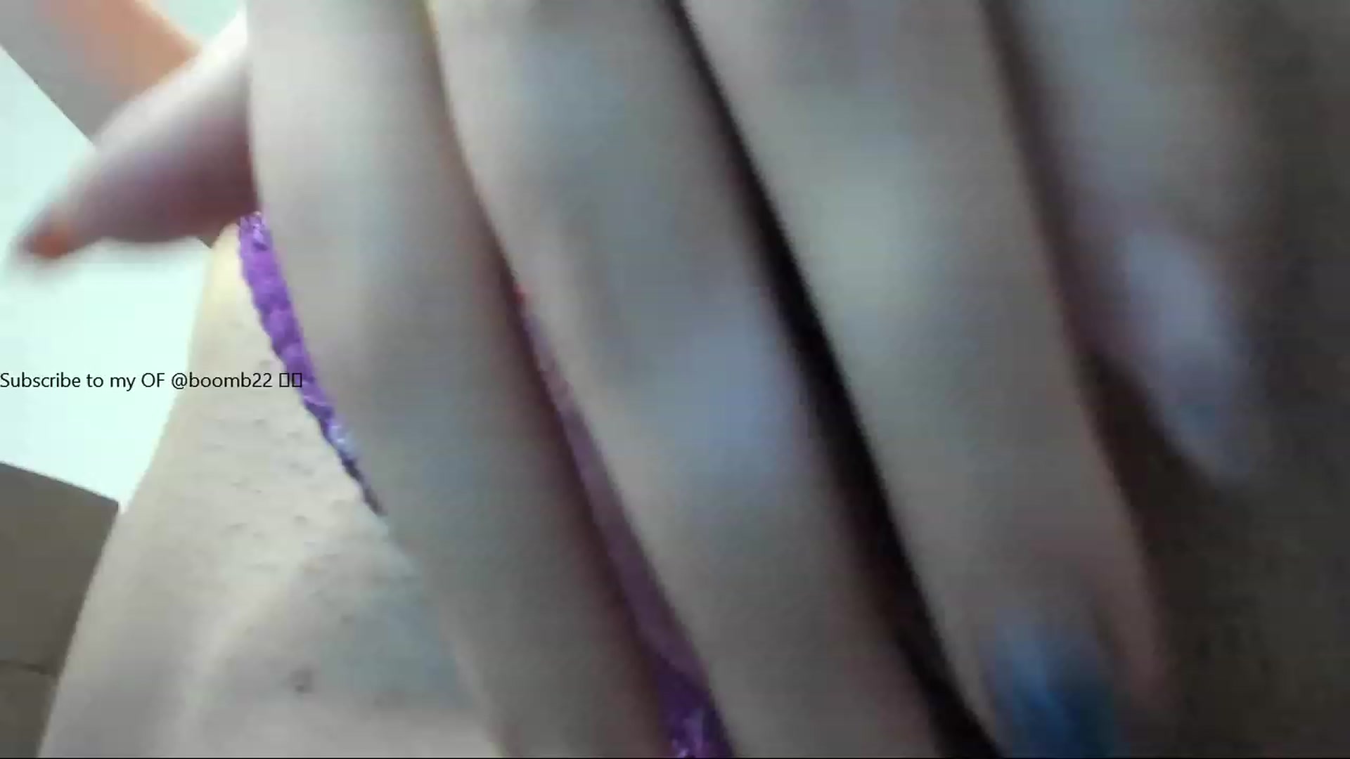 Gallery image thumbnail from Jullyenn3's myfreecams stream on, 12/08/2022, 13:40 image 11 of 20